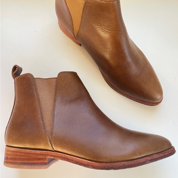 Nisolo Shoes - Nisolo Eva Everyday Chelsea Ankle Bootie Brown Water-resistent Memory Foam 7.5